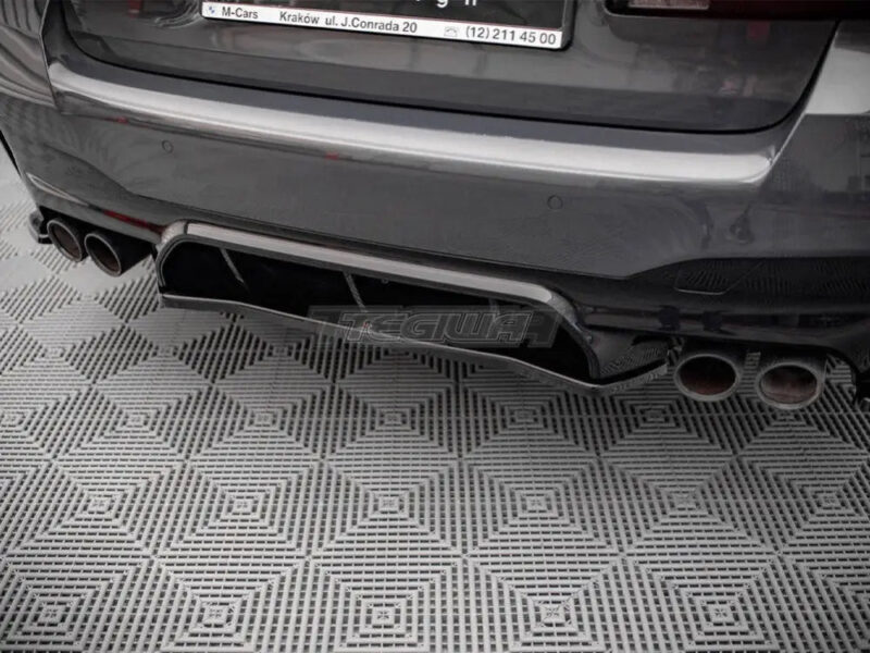 Maxton Design Central Rear Splitter BMW M5 F90 17-19 - Image 4