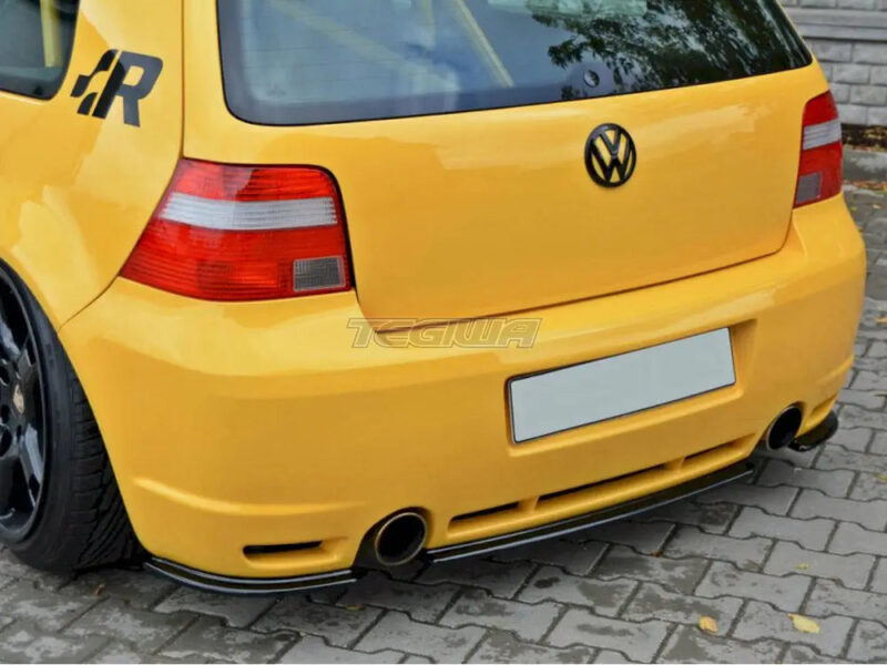 Maxton Design Central Rear Splitter Volkswagen Golf IV R32 - Image 3