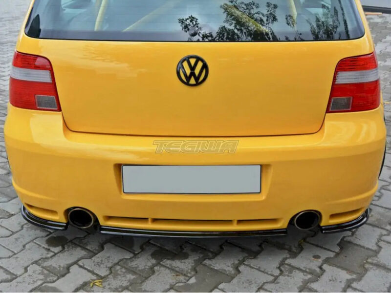 Maxton Design Central Rear Splitter Volkswagen Golf IV R32 - Image 2