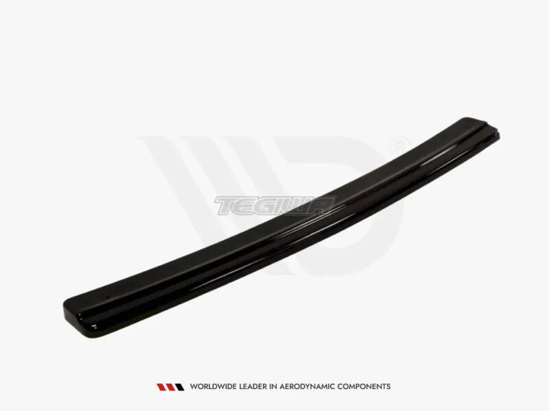 Maxton Design Central Rear Splitter Volkswagen Golf IV R32 - Image 4