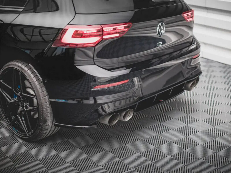 Maxton Design Central Rear Splitter Volkswagen Golf R MK8 20- - Image 2