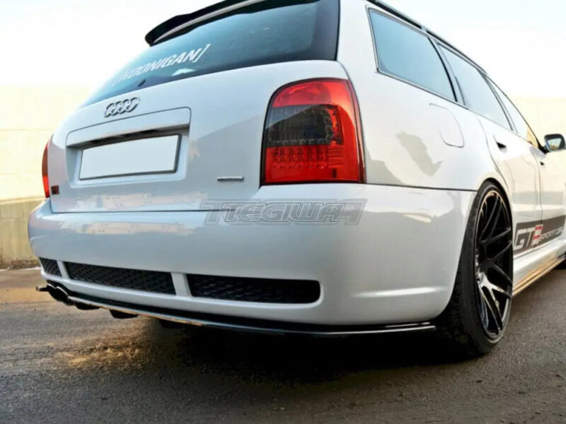 Maxton Design Rear Splitter Audi RS4 B5 With A Vertical BAR - Image 3